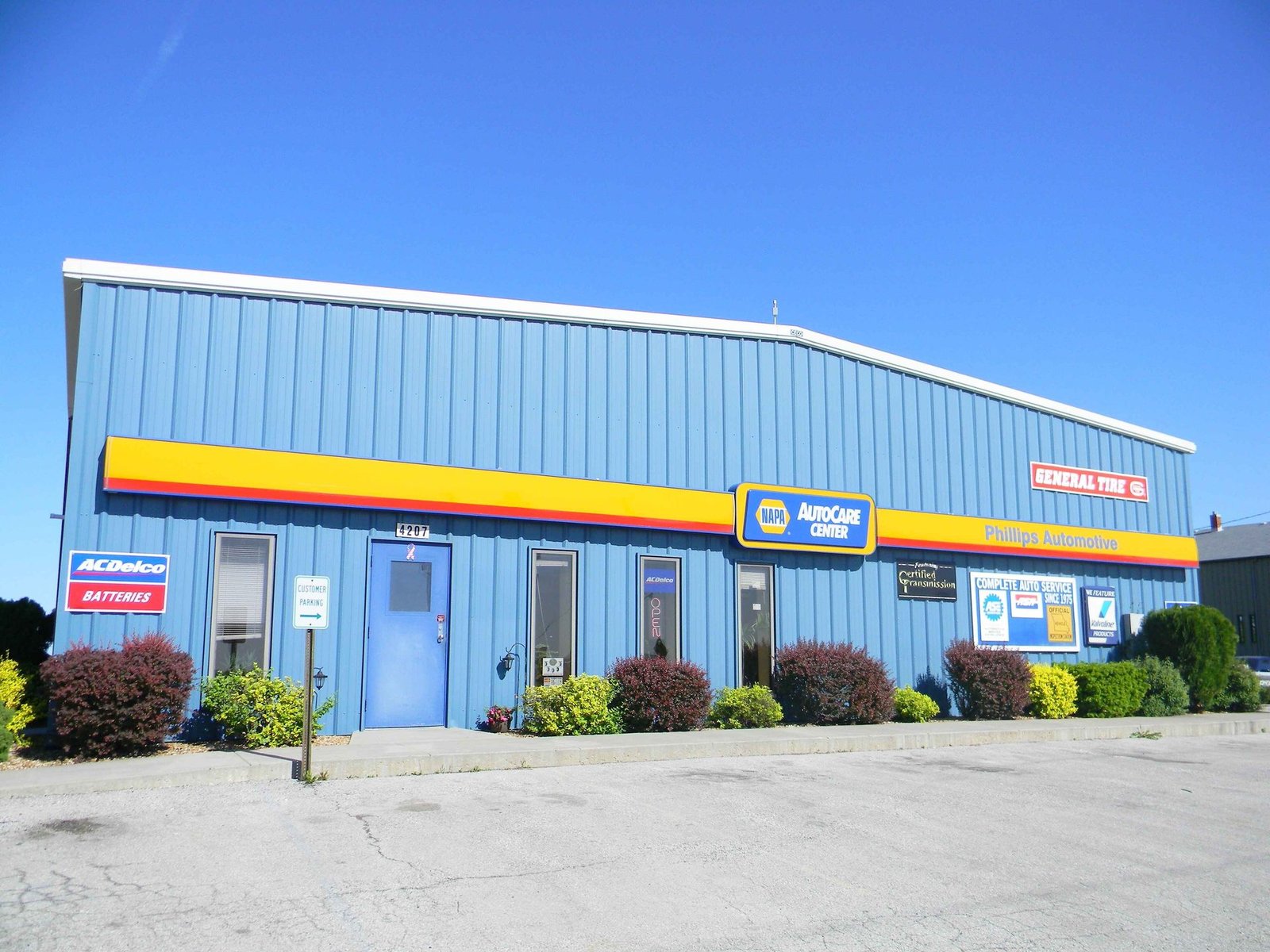 Phillips Automotive Shop - Sedalia, MO